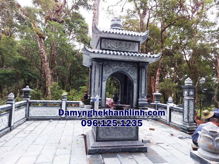 Mẫu cây hương đá đẹp miền tây ba mái thích hợp đặt khong gian rộng