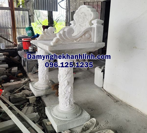Mẫu cây hương đá ngoài trời đẹp chạm Sen