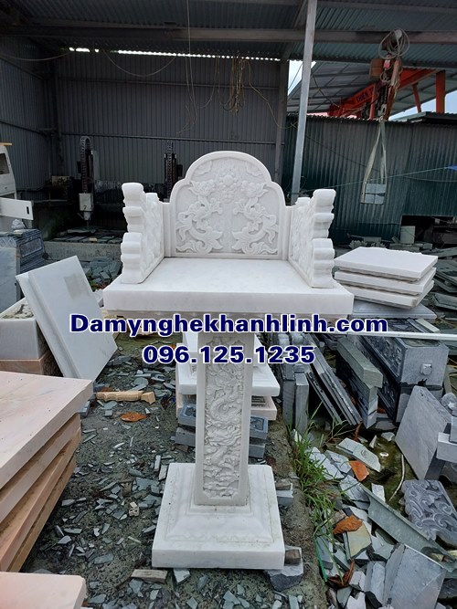 Mẫu cây hương đá ngoài trời đẹp chạm tứ linh