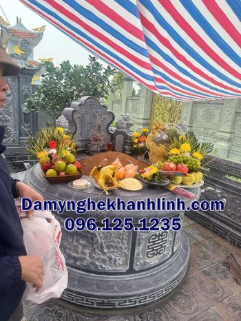 Mộ đá tròn Cần Thơ đẹp - Đá tự nhiên, giá tốt.