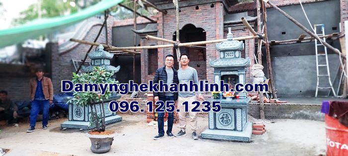 Đá mỹ nghệ Khánh Linh lắp đặt mộ đá hai mái xanh rêu tại Quảng Ninh