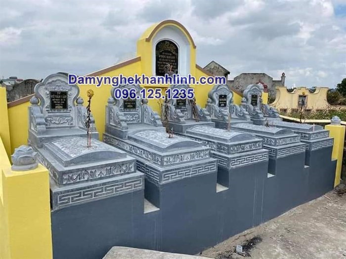 Địa chỉ bán mộ tam cấp đá xanh giá rẻ uy tín tại Ninh Bình