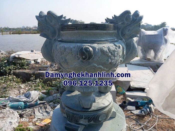 Lư hương đá miền bắc mẫu lư hương đá tròn tai rồng