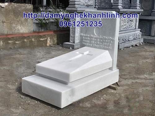 Mậu mộ đá công giáo bằng đá trắng