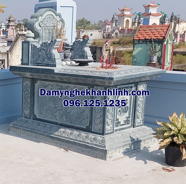 Mẫu mộ đá không mái - mộ đá bành chất liệu đá xanh rêu