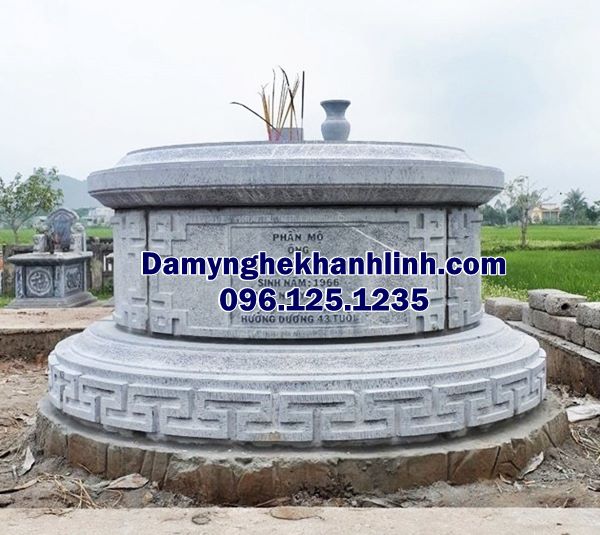 Mẫu mộ đá tròn không mái gọn gàng trang nhã