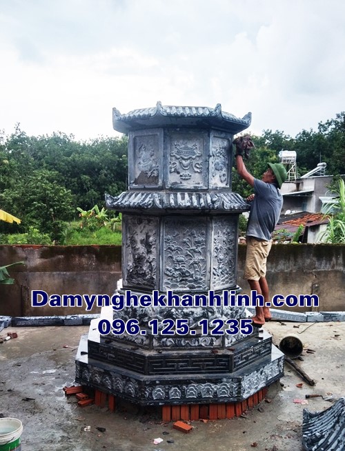 Xây tháp mộ đá xanh để tro cốt tại Bình Thuận