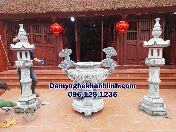 Bộ lư Hương Đá Granite Miền Nam đặt tại đình chùa