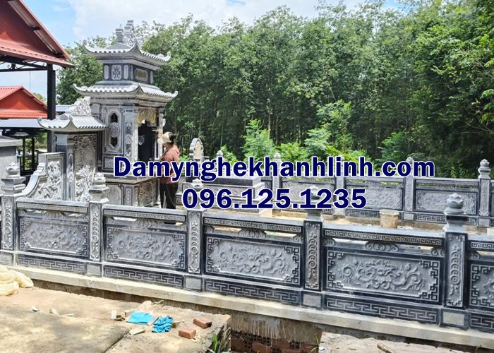 Hoa văn điêu khắc tinh xảo trên khu lăng mộ đá gia đình Vũng Tàu
