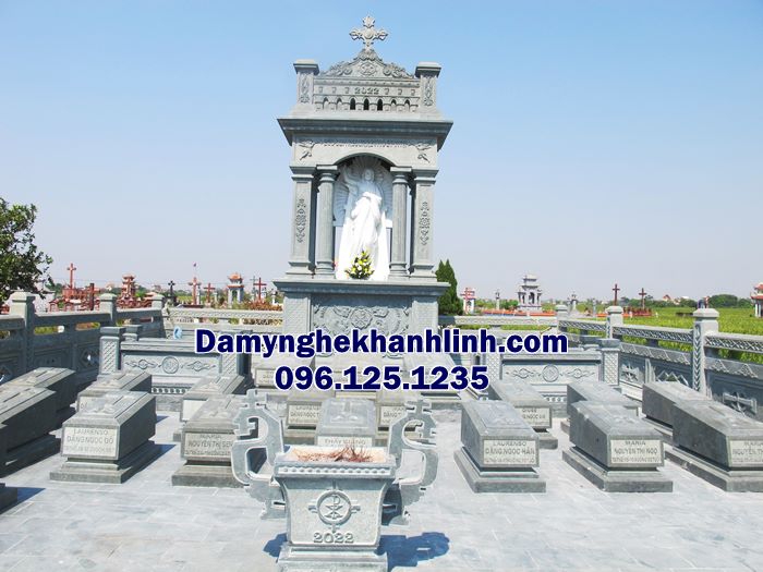 Khu lăng mộ đá dòng họ đá xanh thiết kế đơn giản hiện đại