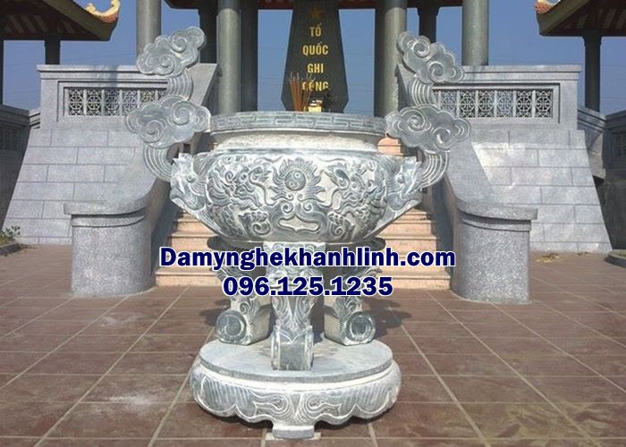 Lư hương đá Bắc Giang đá xanh nguyên khối 