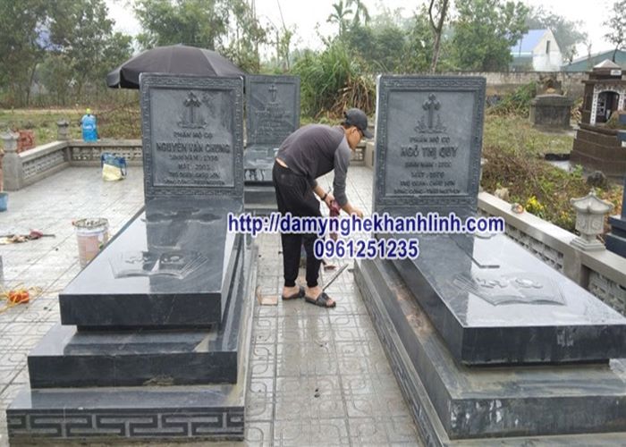 Mẫu mộ đá công giáo đẹp thiết kế đơn giản