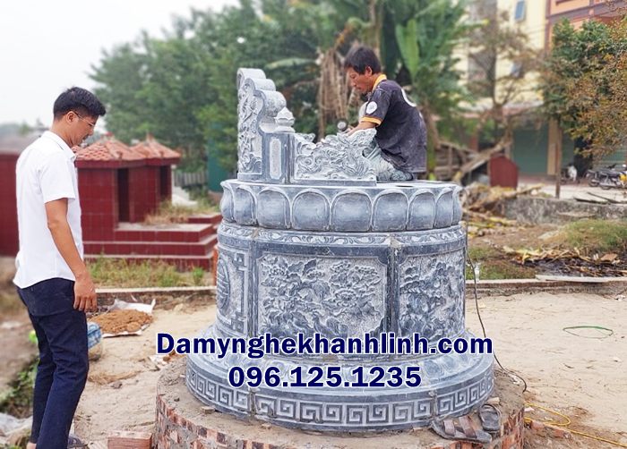 Mộ đá tròn Bình Dương lắp đặt tại Bến Cát