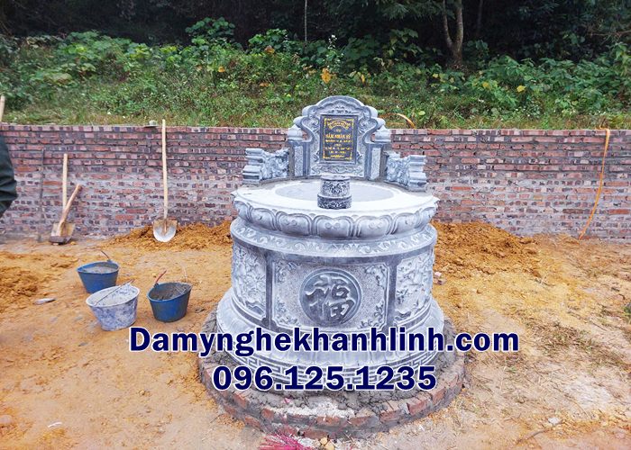 Mộ Đá Tròn Đá Xanh Rêu – Lựa Chọn Được Nhiều Gia Đình Tin Tưởng Hiện Nay